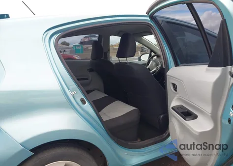 2014 Toyota Prius C Two from USA, damaged, VIN JTDKDTB36E1077785